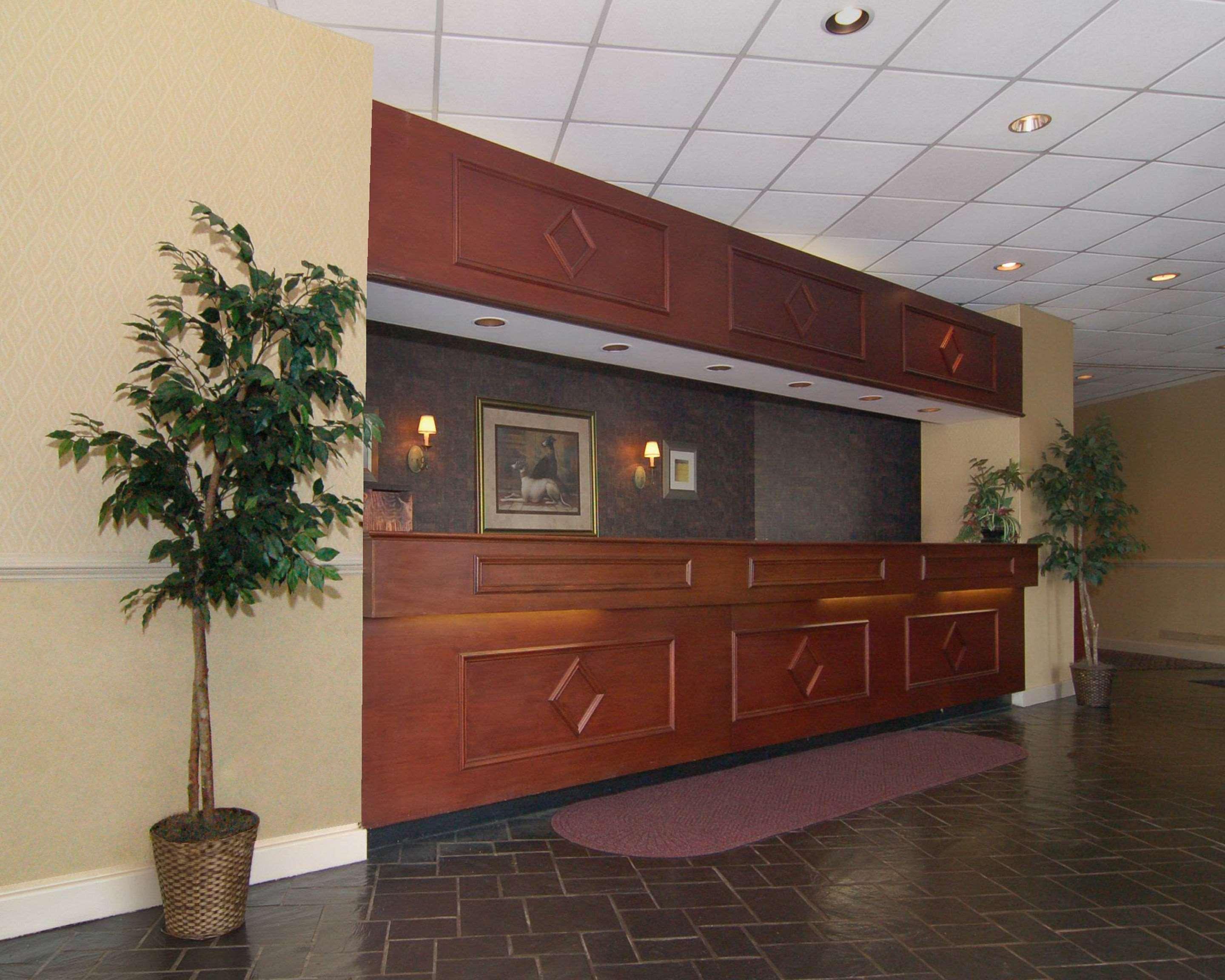Rodeway Inn Sandston Esterno foto