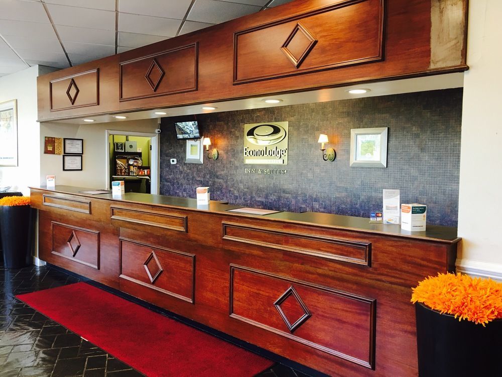 Rodeway Inn Sandston Esterno foto
