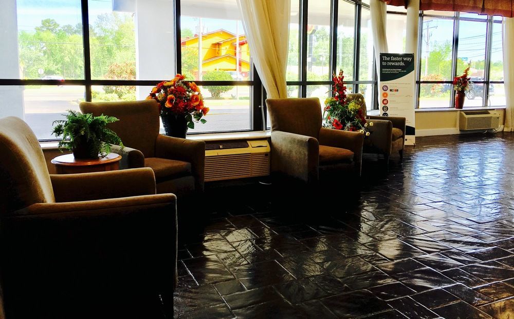 Rodeway Inn Sandston Esterno foto