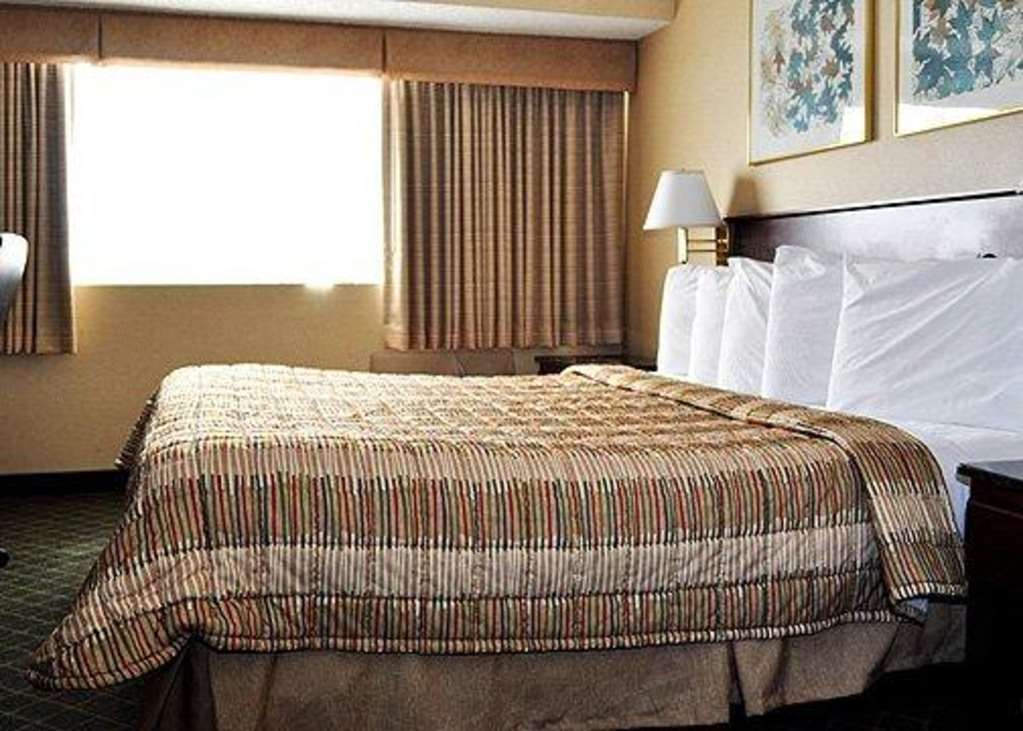 Rodeway Inn Sandston Camera foto