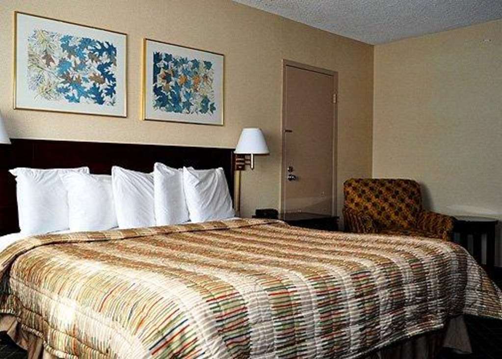 Rodeway Inn Sandston Camera foto