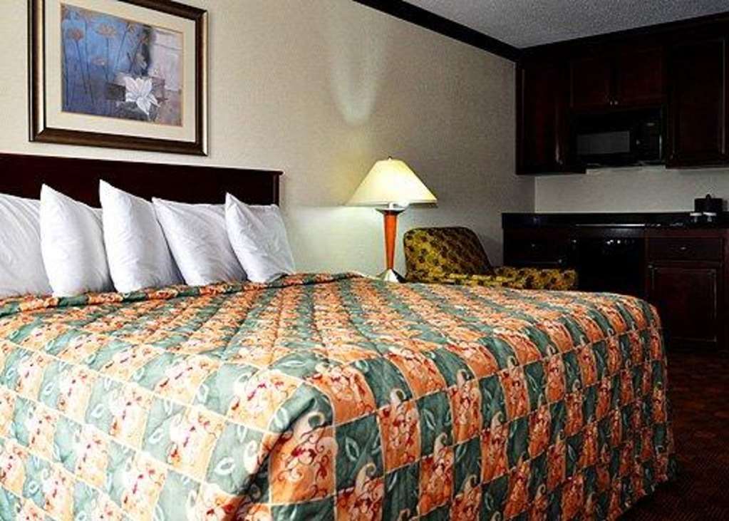 Rodeway Inn Sandston Camera foto